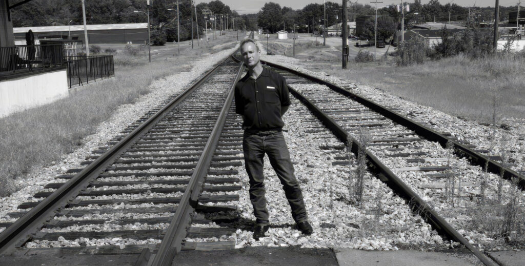 Larry Long, ‘the American Troubadour,’ is giving a voice to the unheard